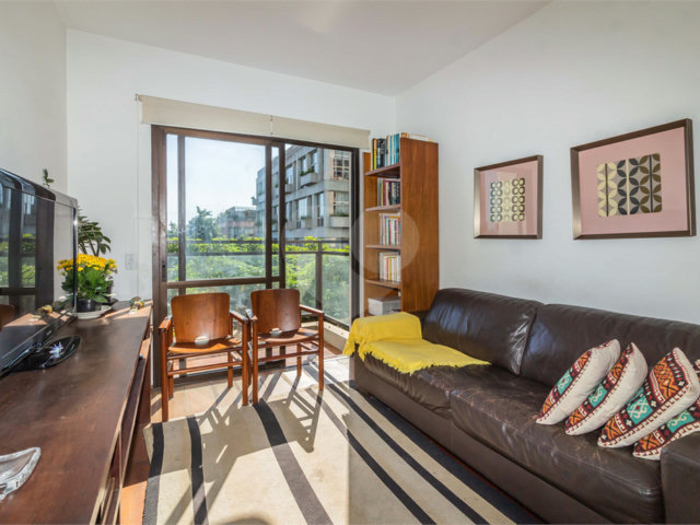 Apartamento à venda com 2 quartos, sendo 1 suíte,  em Vila Madalena, São Paulo, SP