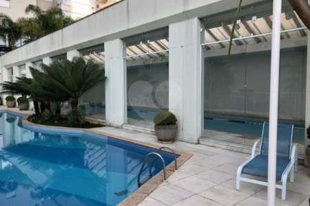 Apartamento à venda com 3 suítes em Vila Suzana, São Paulo, SP