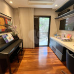 Apartamento à venda com 4 quartos, sendo 3 suítes, em Itaim Bibi, São Paulo, SP