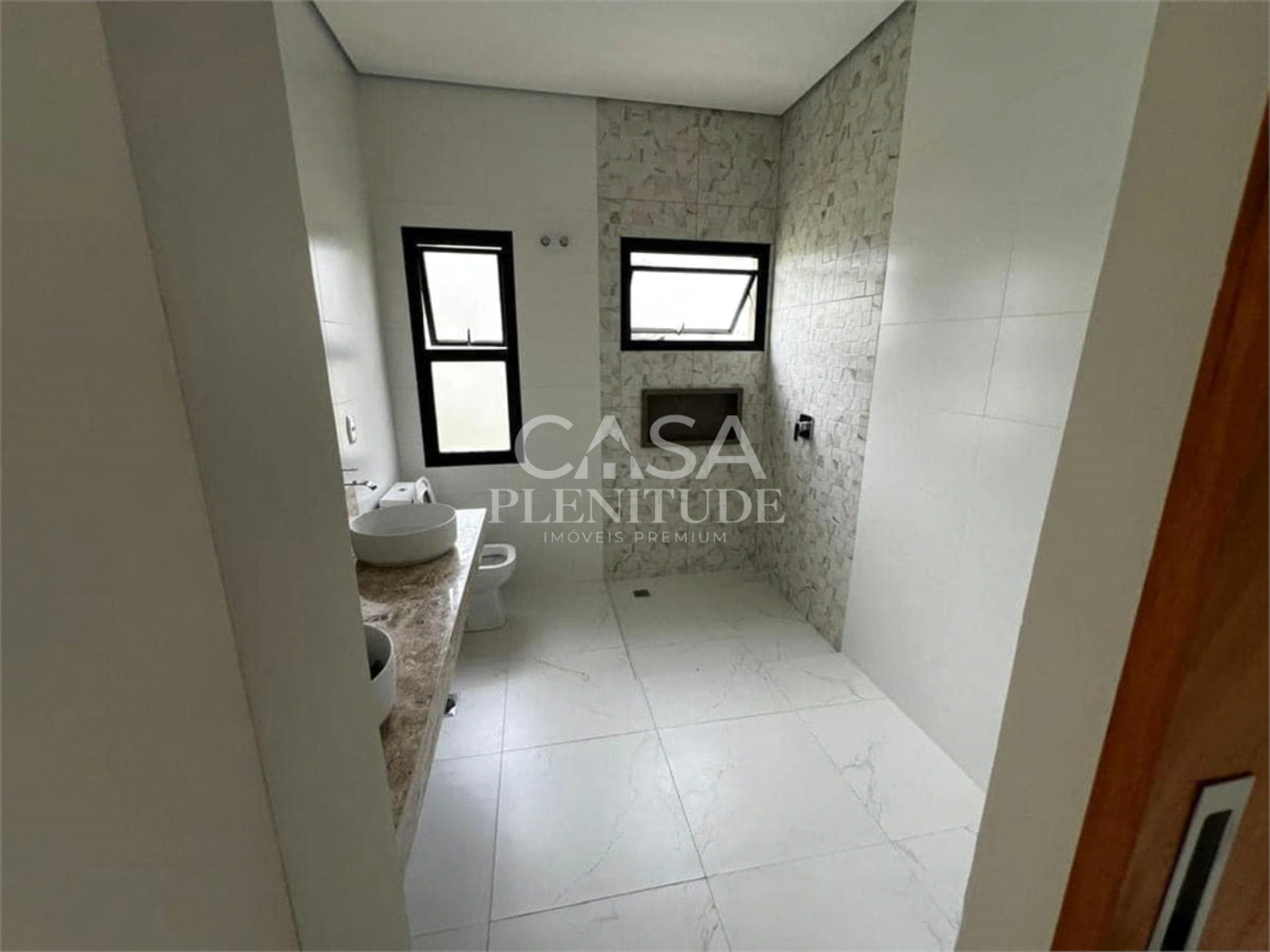 Casa em condomínio à venda com 3 suítes em Cajuru do Sul, Sorocaba, SP