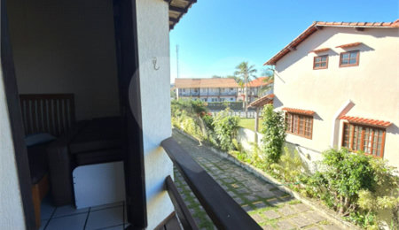 Casa em condomínio à venda com 2 suítes em Peró, Cabo Frio, RJ