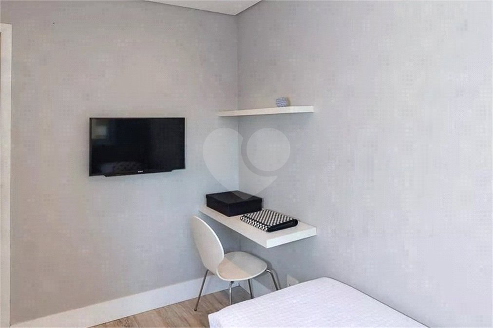 Apartamento à venda com 3 quartos, sendo 2 suítes, em Água Branca, São Paulo, SP