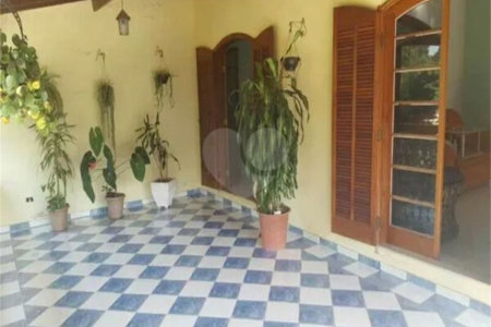 Sobrado à venda com 3 quartos, sendo 1 suíte, em Nova Mairinque, Mairinque, SP