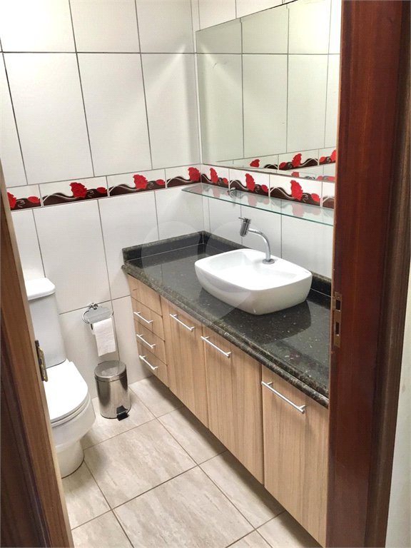 Casa à venda com 2 quartos, sendo 1 suíte, em Socorro, São Paulo, SP