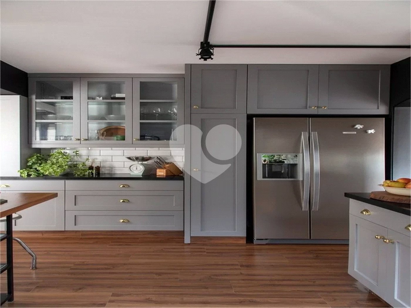 Apartamento à venda com 3 quartos, sendo 2 suítes,  em Campo Belo, São Paulo, SP