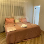 Casa à venda com 4 suítes no condomínio Basel, Campinas - SP