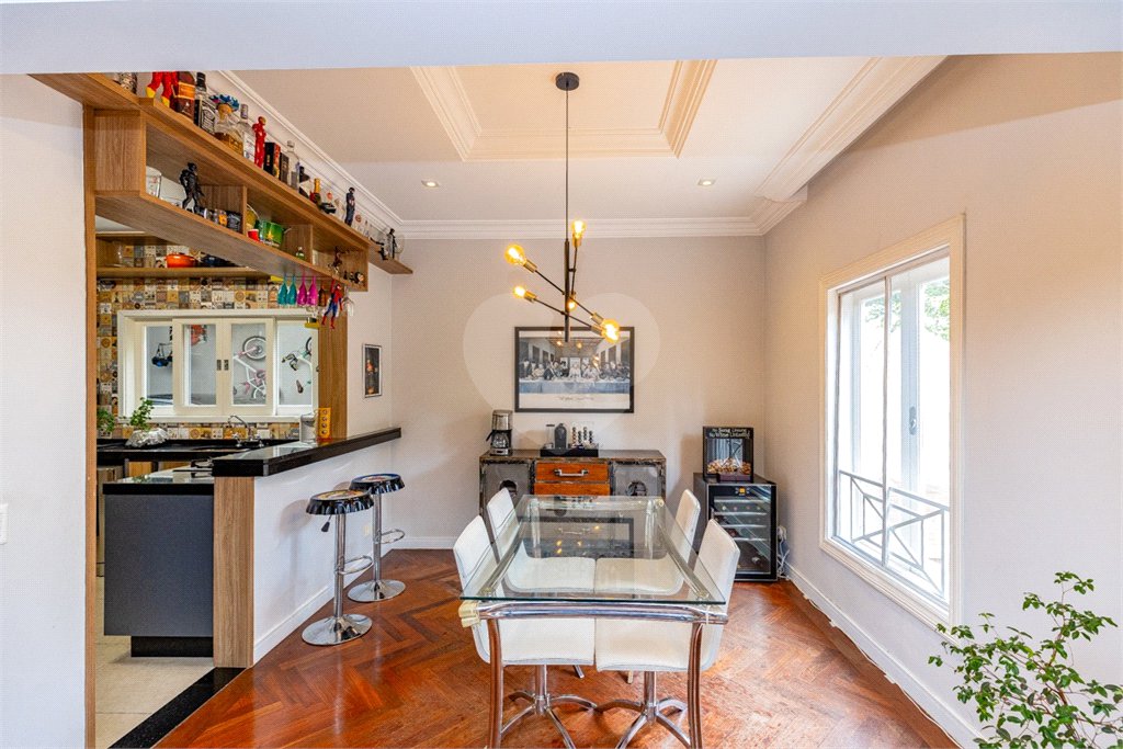 Casa à venda com 4 suítes no condomínio Saint Germain, São Paulo - SP