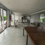 Apartamento à venda com 2 quartos, sendo 1 suíte, em Jardim Carambeí, São Roque, SP
