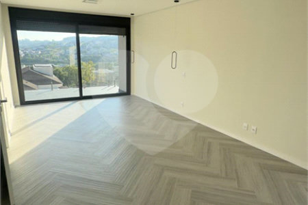 Casa à venda com 3 suítes no condomínio Vale das Águas, Bragança Paulista - SP