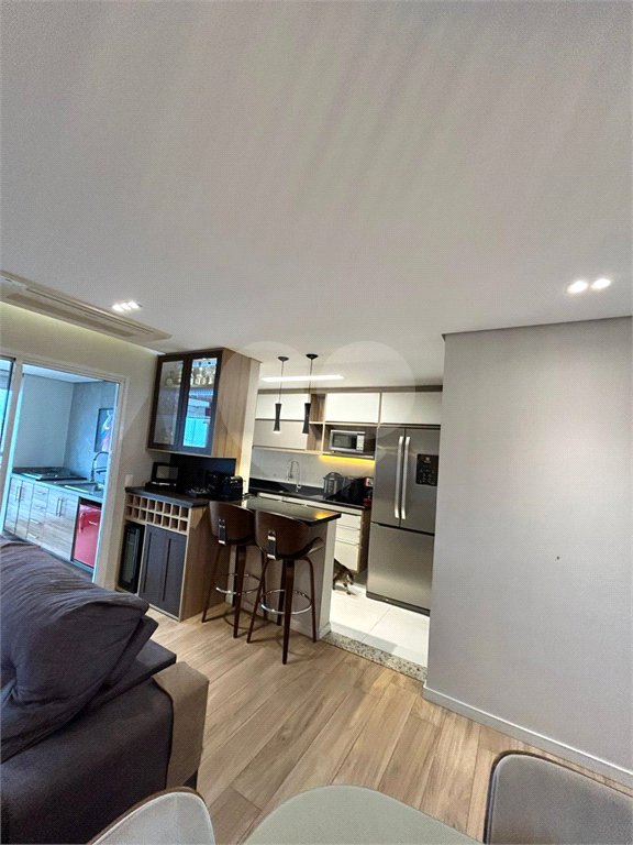Apartamento à venda com 2 quartos, sendo 1 suíte, em Parque Reboucas, São Paulo, SP