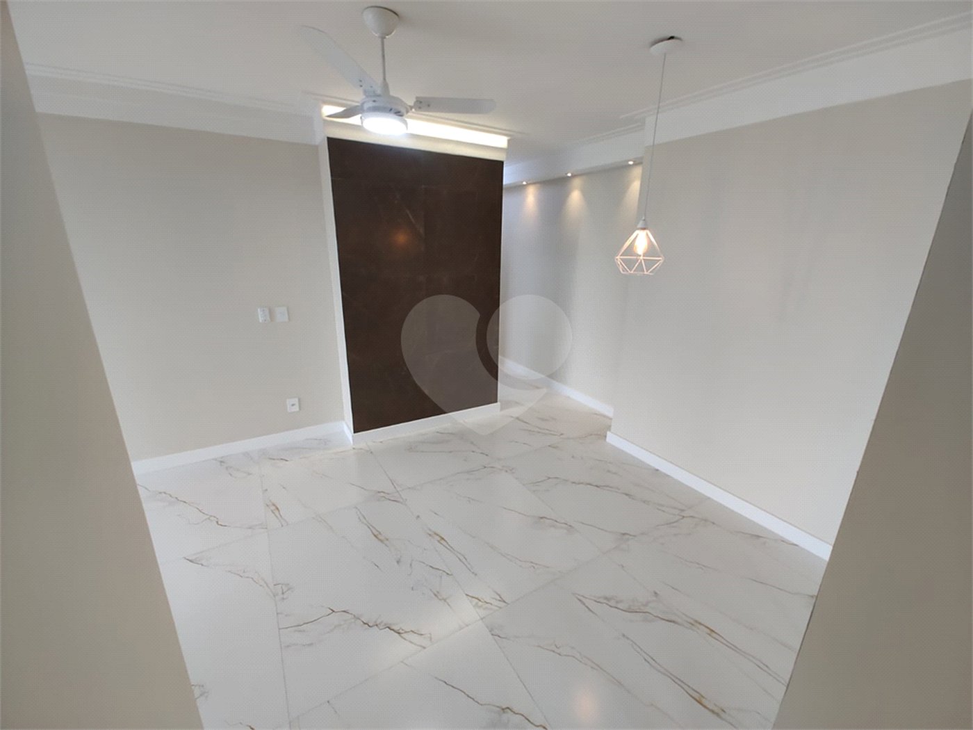 Apartamento à venda com 3 quartos, sendo 1 suíte,  no Centro, São Caetano do Sul, SP