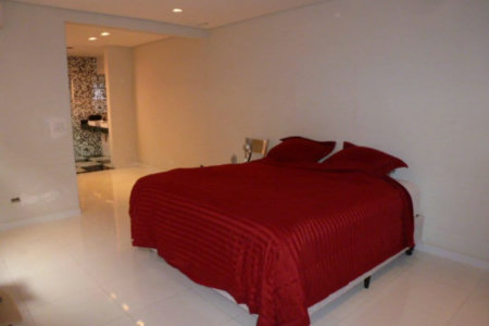 Sobrado à venda com 3 quartos, sendo 1 suíte,  em Paraíso do Morumbi, São Paulo, SP