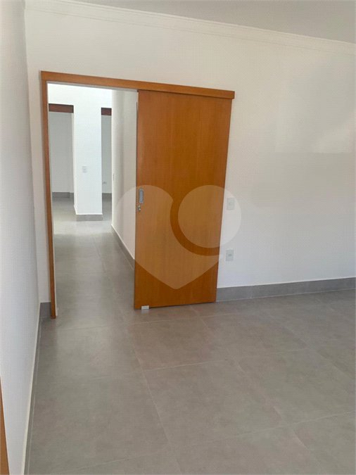 Casa à venda com 3 quartos em Vila Almeida, Indaiatuba, SP