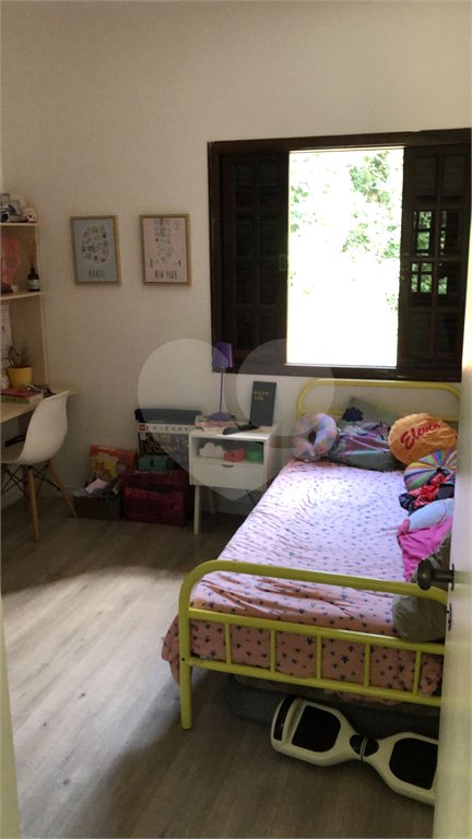Casa à venda com 3 quartos, sendo 1 suíte,  no condomínio Alpes da Cantareira, Mairiporã - SP