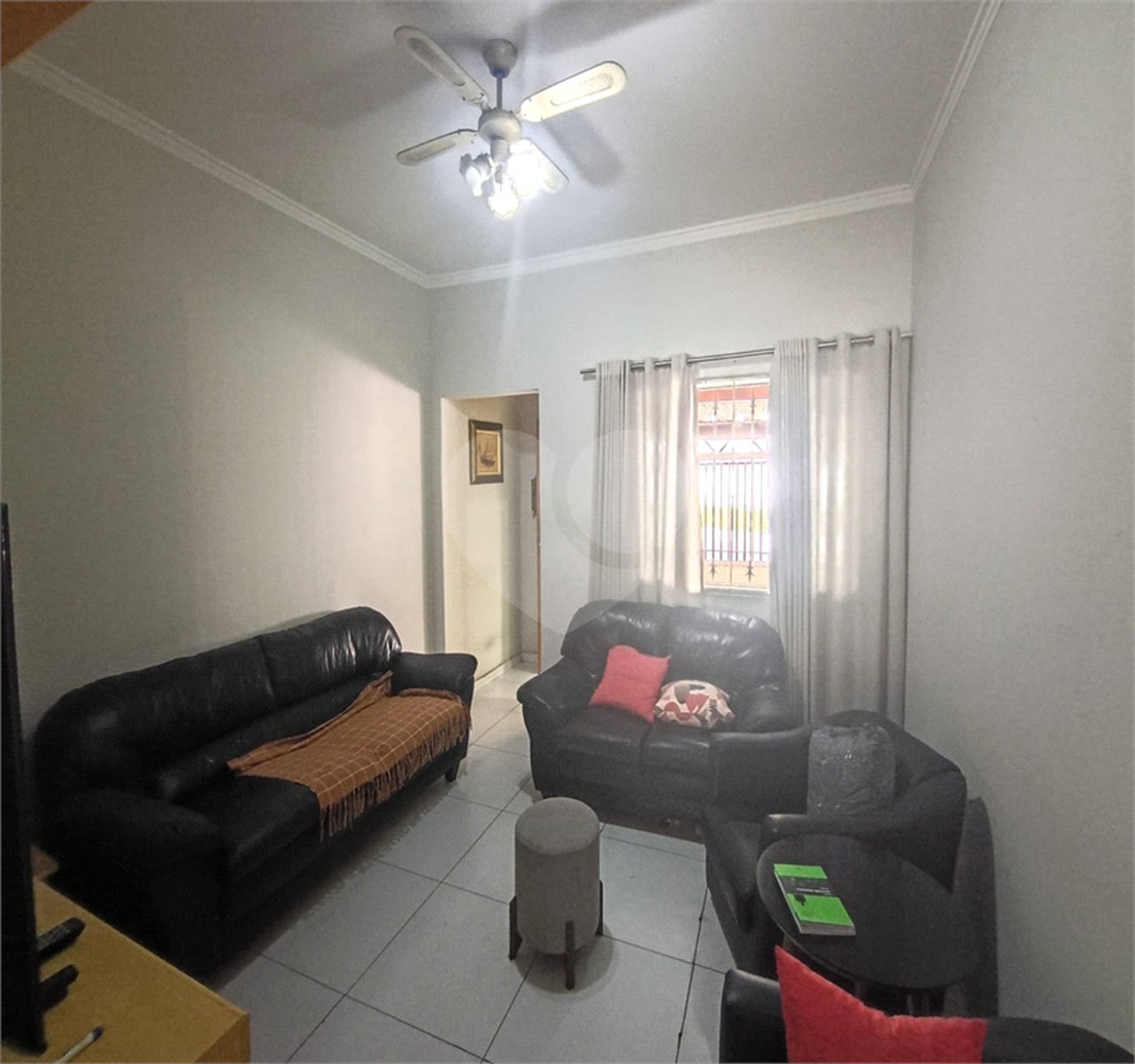 Casa Térrea à venda com 5 quartos, sendo 1 suíte, em Chora Menino, São Paulo, SP