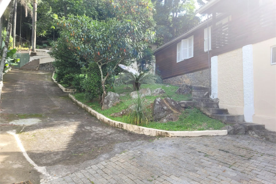 Sítio à venda com 6 quartos, sendo 3 suítes, em Serra da Cantareira, Mairiporã, SP