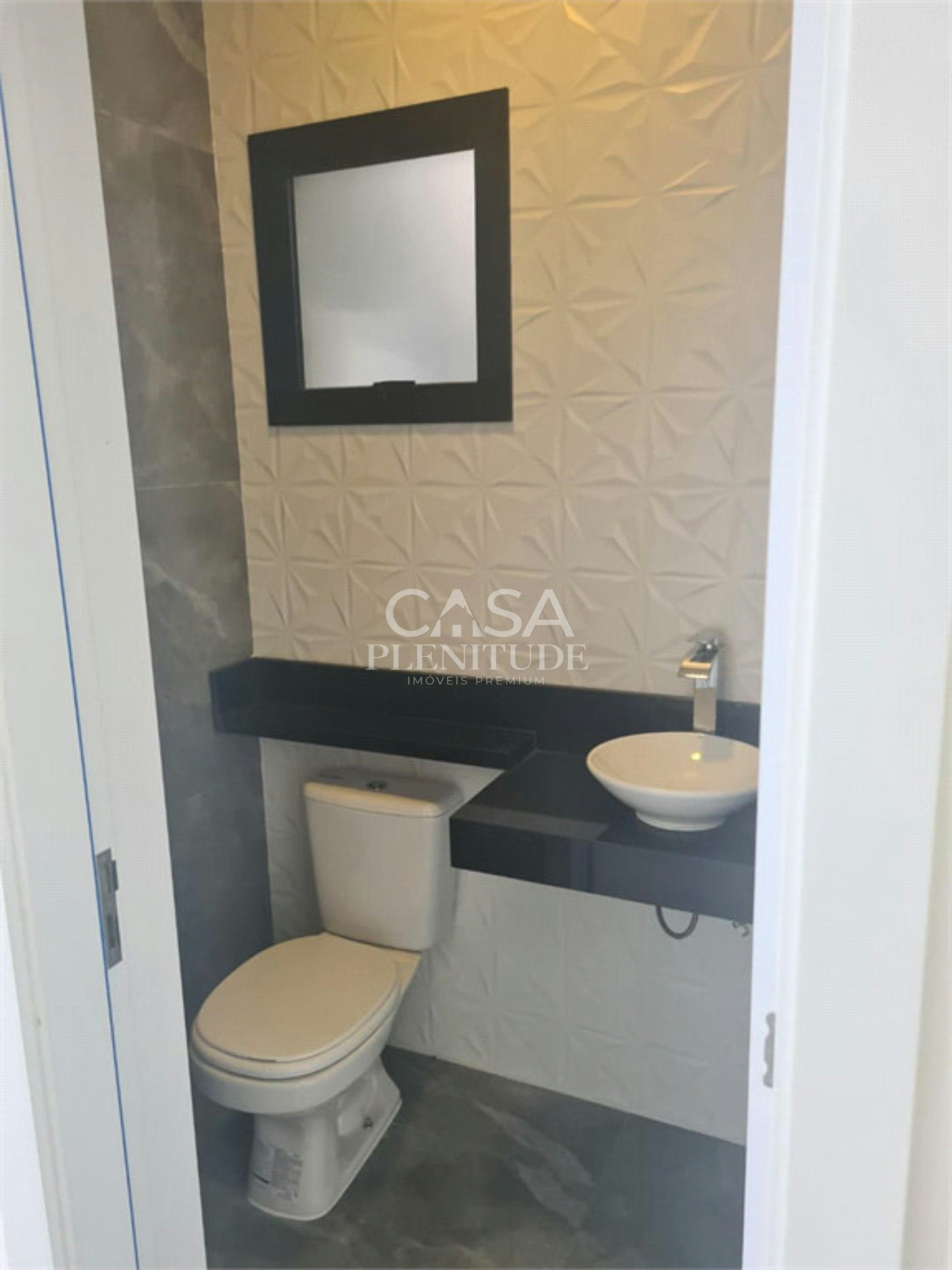 Casa em condomínio à venda com 3 quartos, sendo 1 suíte, em Wanel Ville, Sorocaba, SP