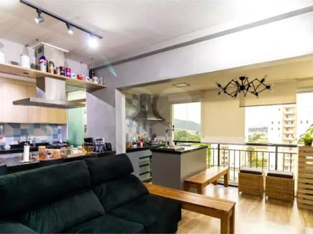 Apartamento à venda com 2 quartos, sendo 1 suíte,  em Tremembé, São Paulo, SP