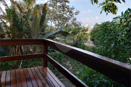 Casa à venda com 5 quartos, sendo 3 suítes, em Jardim da Saúde, São Paulo, SP
