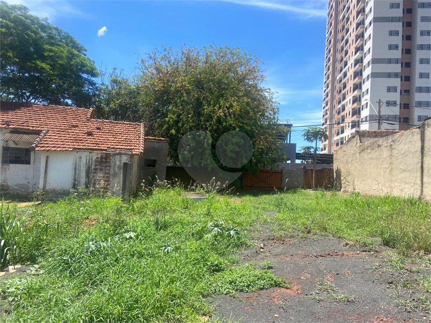Terreno à venda no Centro, Araraquara, SP