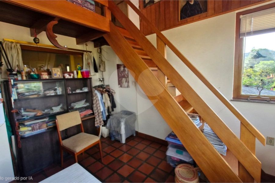 Sobrado à venda com 4 quartos, sendo 1 suíte, em Tremembé, São Paulo, SP