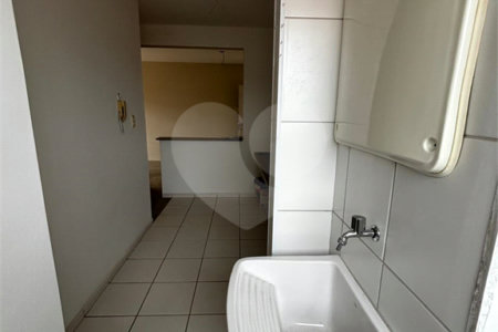 Apartamento à venda com 2 quartos em Guaraú, Salto, SP