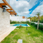 Casa à venda com 4 suítes no condomínio Villa dos Pinheiros, Indaiatuba - SP