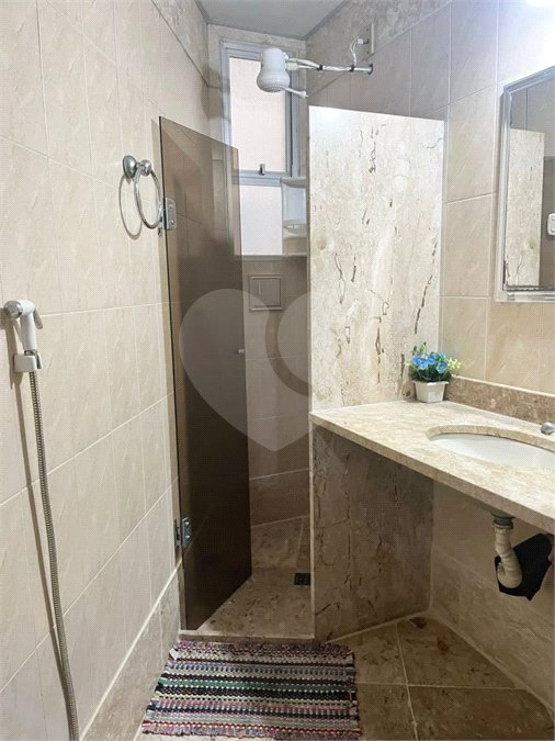 Apartamento à venda com 3 quartos, sendo 1 suíte,  em Vila Nova, Cabo Frio, RJ