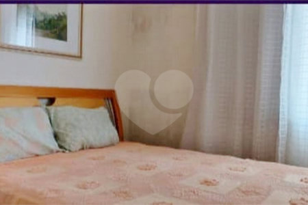 Apartamento à venda com 3 quartos, sendo 1 suíte,  em Vila Vermelha, São Paulo, SP