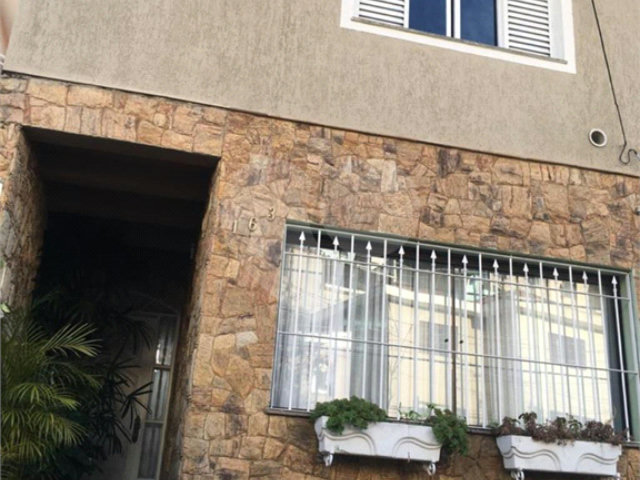 Sobrado à venda com 3 quartos, sendo 1 suíte,  em Tremembé, São Paulo, SP