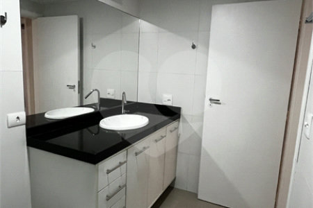 Apartamento à venda com 3 quartos em Vila Pompéia, São Paulo, SP