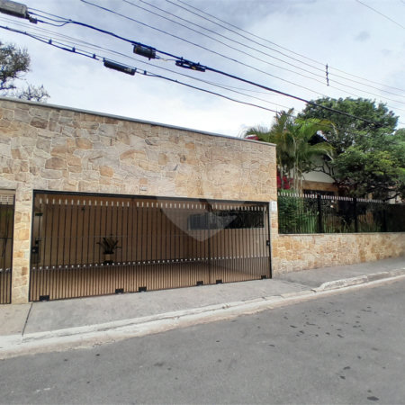 Casa Térrea à venda com 4 quartos, sendo 1 suíte, em Parque Continental, São Paulo, SP