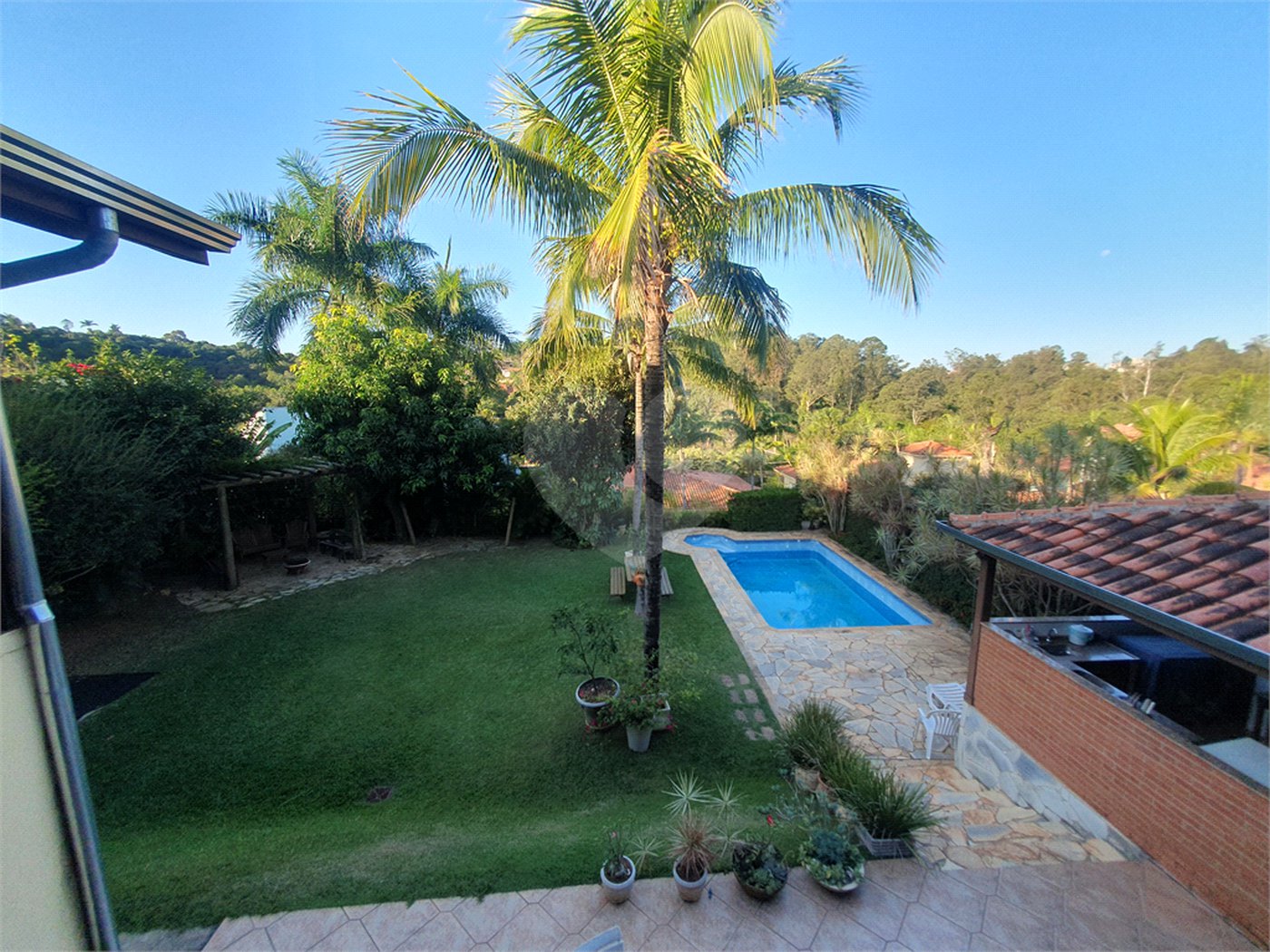 Casa à venda com 4 quartos, sendo 2 suítes,  no condomínio Vinhas da Vista Alegre - Lado Café, Vinhedo - SP