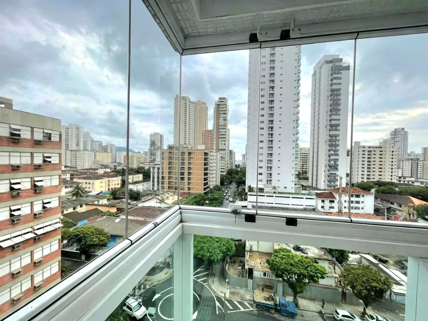 Apartamento com 3 dormitórios à venda, 191 m² por R$ 2.995.000,00 - Embaré - Santos/SP