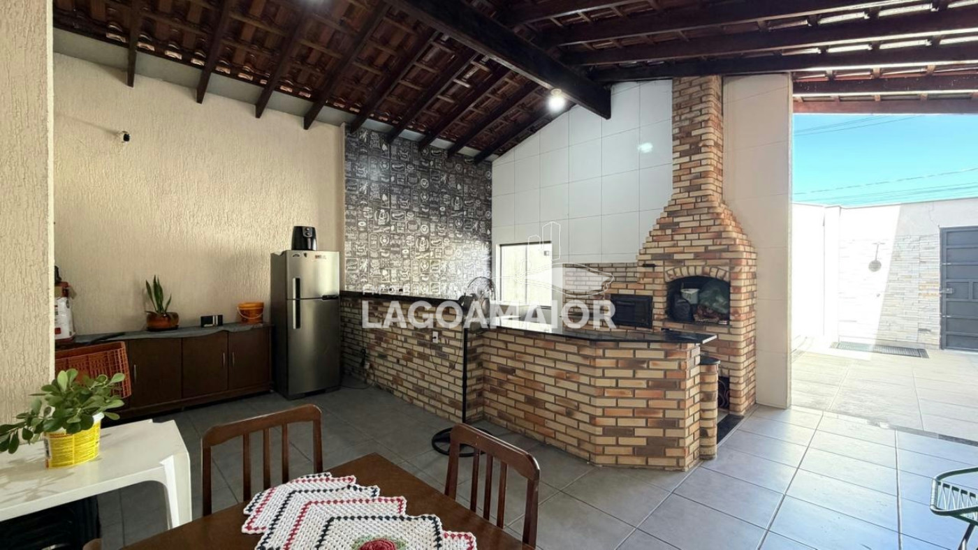 Casa à venda com 3 suítes em Jardim dos Ipes, Três Lagoas, MS