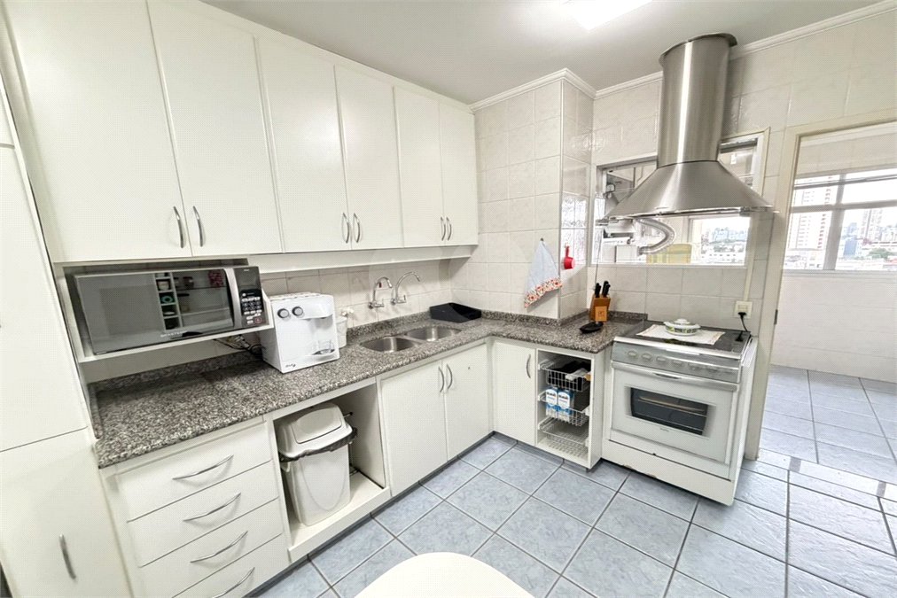 Apartamento à venda com 3 quartos, sendo 1 suíte, em Vila Paulista, São Paulo, SP