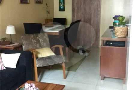 Casa à venda com 3 quartos, sendo 1 suíte, no condomínio Inter Ville Condominium House, São Paulo - SP