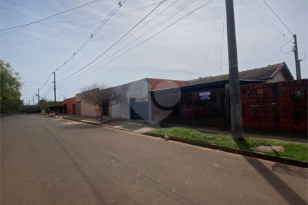 Casa à venda com 2 quartos em Residencial Kamel Saad, Ponta Porã, MS