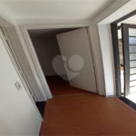 Sobrado para alugar com 3 quartos, sendo 1 suíte,  em Vila Oliveira, Mogi das Cruzes, SP