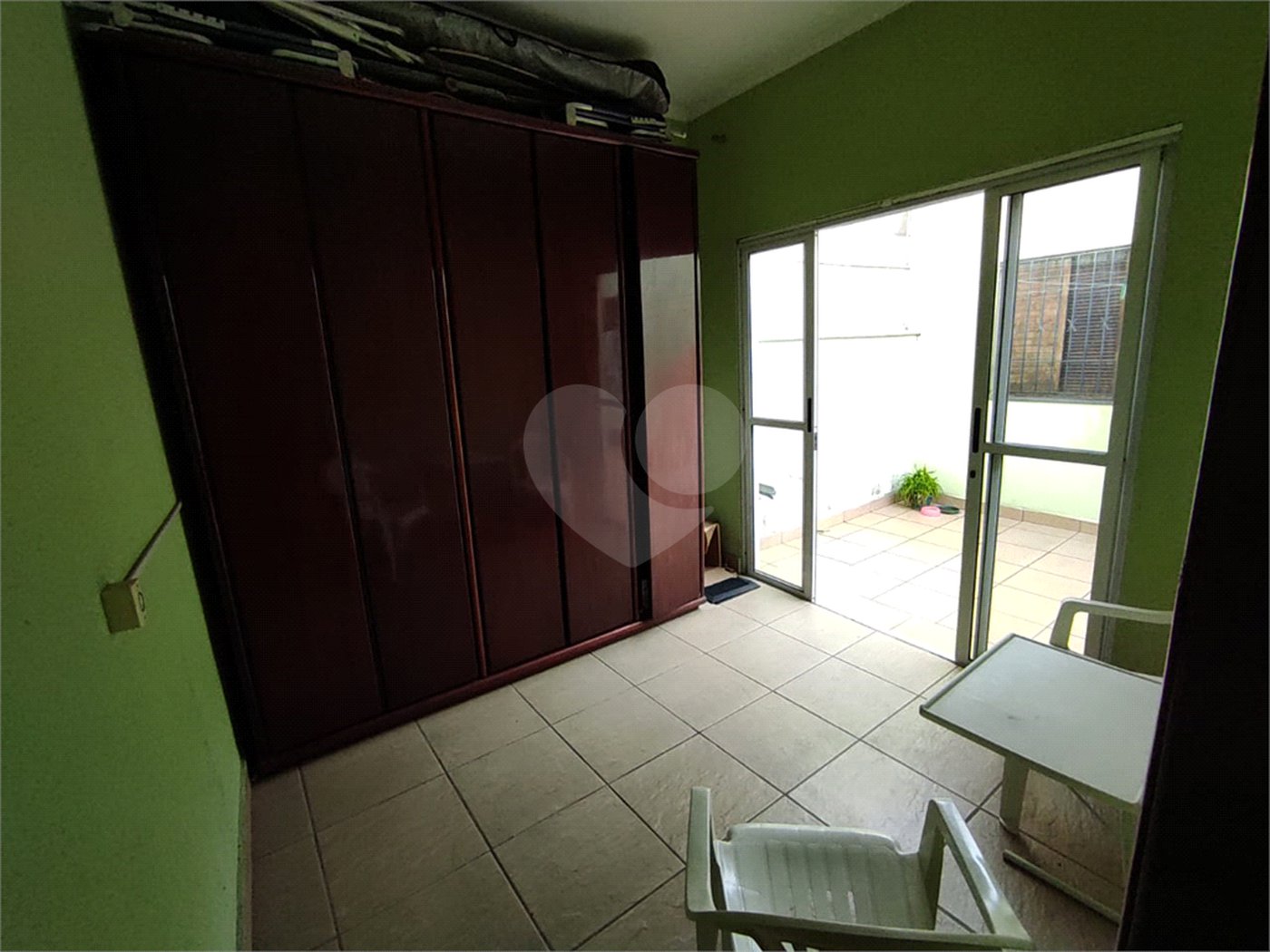 Casa à venda com 3 quartos, sendo 1 suíte, no Centro, Poá, SP