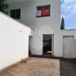 Sobrado à venda com 8 quartos em Vila Tramontano, São Paulo, SP
