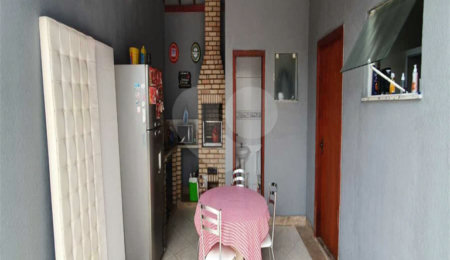Casa à venda com 3 suítes no condomínio Portal dos Ipês, Indaiatuba - SP