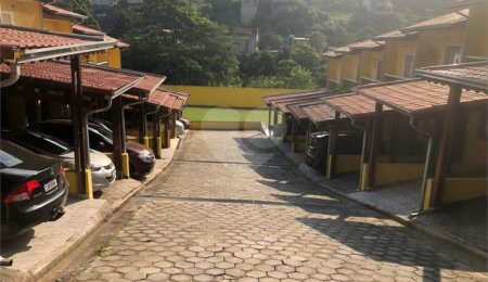 Casa à venda com 2 quartos no condomínio Residencial Armênia, Ferraz de Vasconcelos - SP