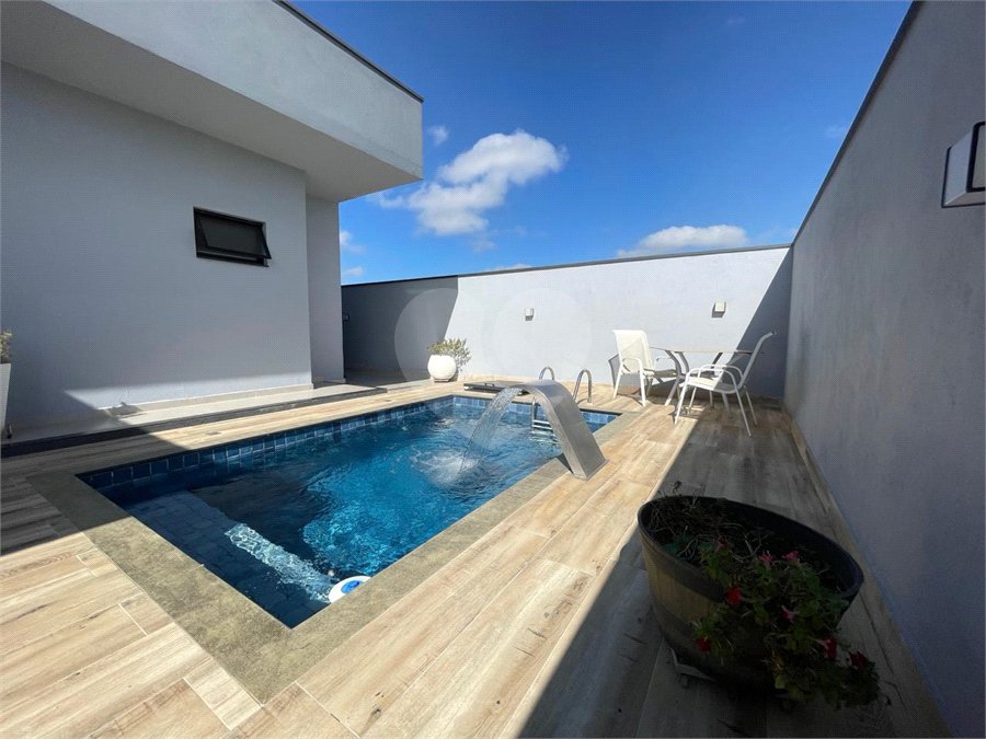 Casa à venda com 3 suítes no condomínio Mônaco, São José dos Campos - SP