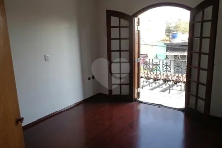 Casa à venda com 3 quartos, sendo 1 suíte,  em Vila Campesina, Osasco, SP