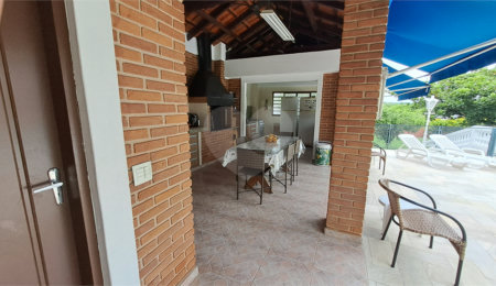 Casa à venda com 3 quartos, sendo 1 suíte,  no condomínio Residencial Vale das Laranjeiras, Indaiatuba - SP