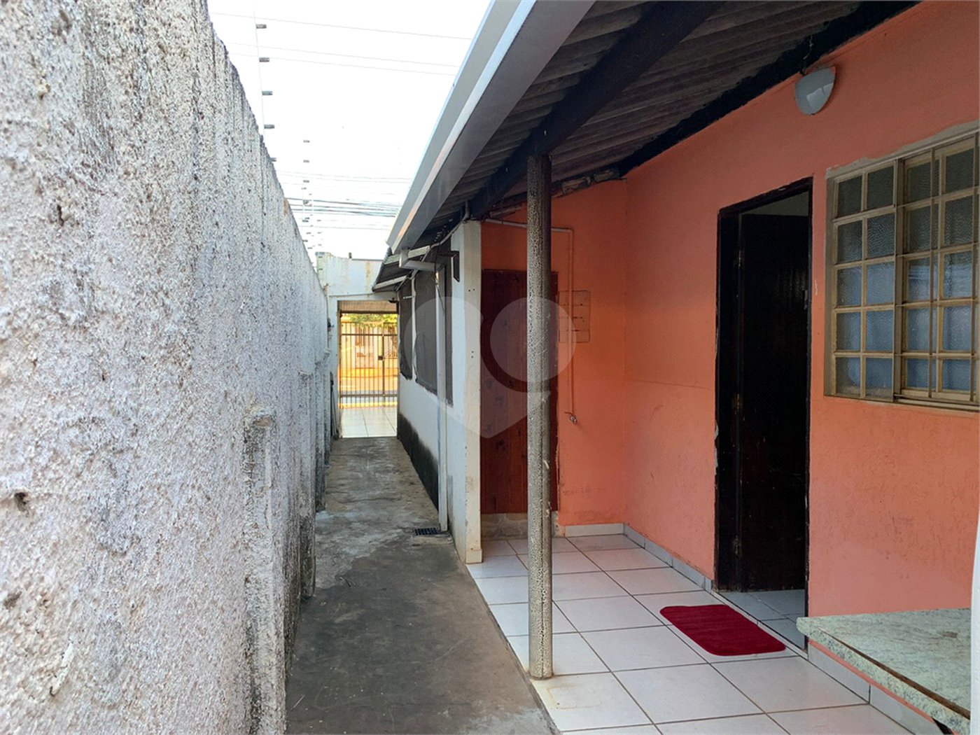 Casa à venda com 4 quartos em Jardim Roriz, Três Lagoas, MS