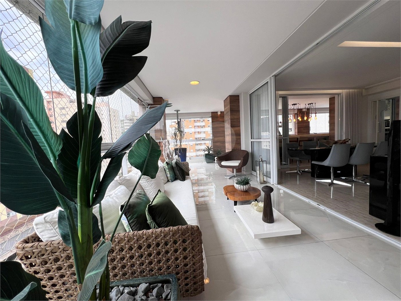 Apartamento à venda com 3 suítes em Santana, São Paulo, SP
