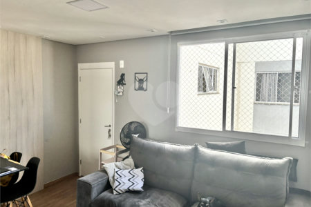 Casa à venda com 2 quartos, sendo 1 suíte, no condomínio Residencial Jasmin, Itapetininga - SP