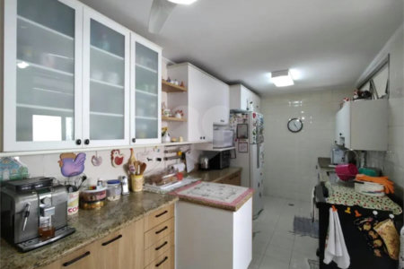 Apartamento à venda com 4 quartos, sendo 1 suíte, em Brooklin Paulista, São Paulo, SP